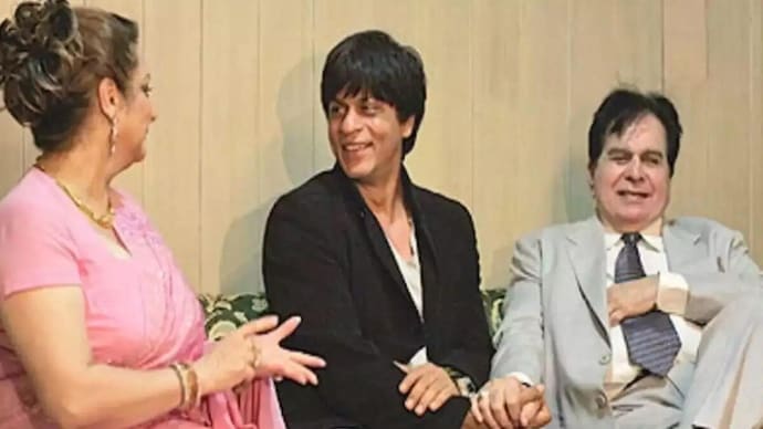 Saira Banu's Sunday post is about Shah Rukh Khan and Dilip Kumar.
